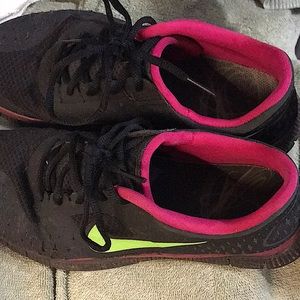 9.5, Black Nike Women’s running shoes
